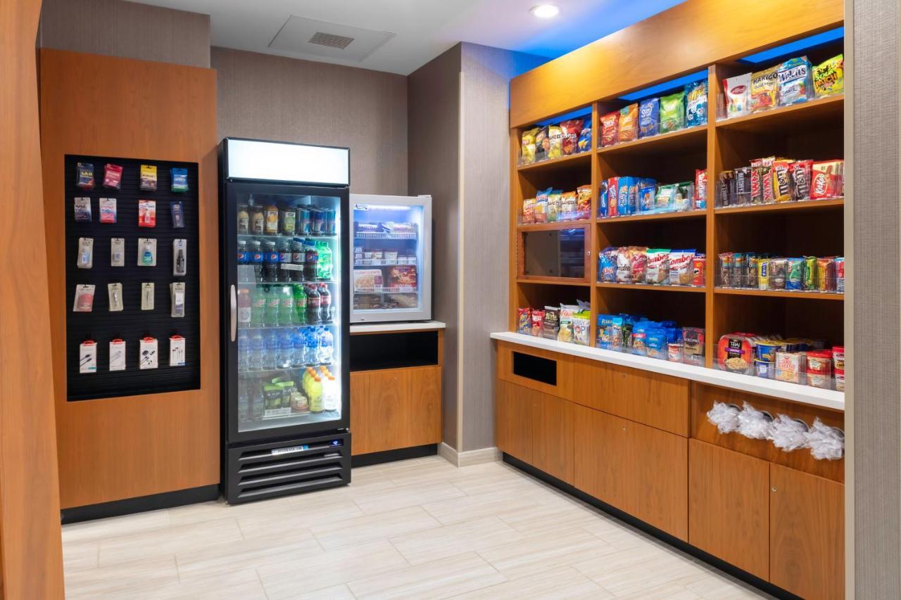Springhill Suites Kansas City Airport Exterior photo