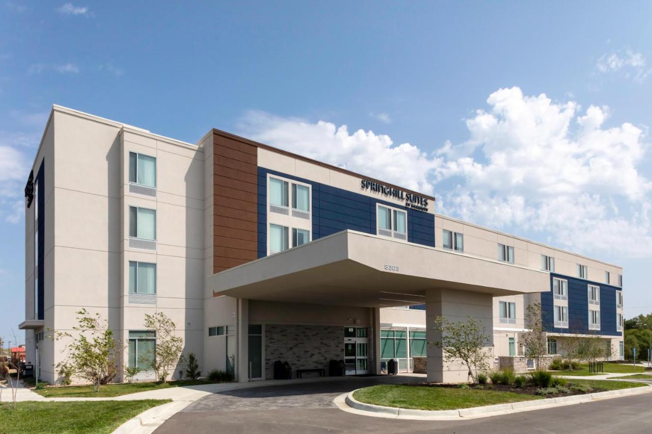 Springhill Suites Kansas City Airport Exterior photo